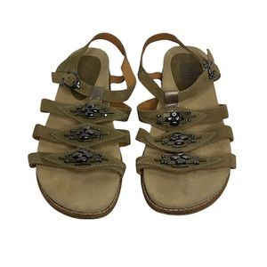 Earthies tan leather beaded comfortable sandals size 9